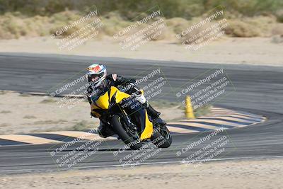 media/Nov-16-2025-Race Pace (Sun) [[8c5fa54630]]/Non Verified Riders (1st 20 Minutes)/2-Turn 10 (1010am)/